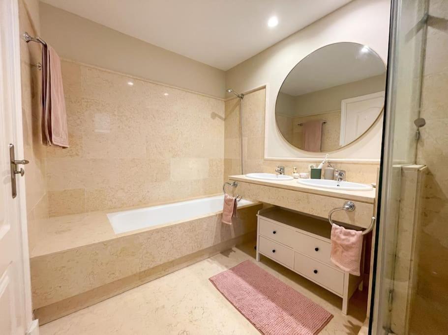 Luxurious 2 Bedroom With Facilities Apartment